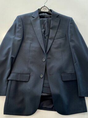 Pronto Uomo Suit